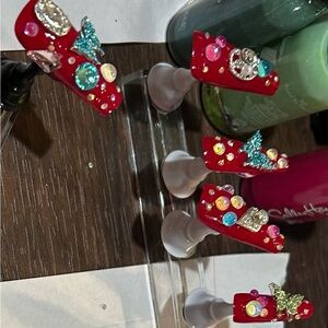 Can do 2 sets of nails for $35.00.
https://ingalsd29.wixsite.com/nails-by-ellen